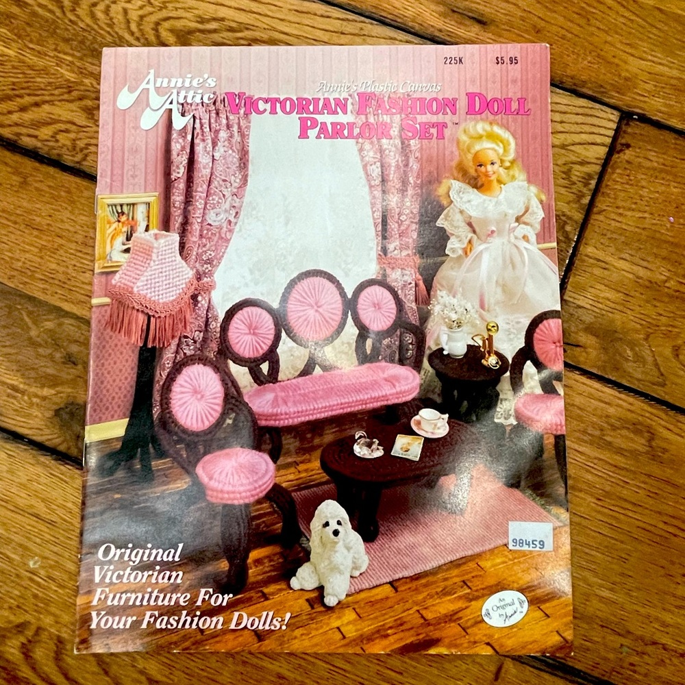 Annie's Attic   "Victorian Fashion Doll Parlor Set"  in Plastic Canvas  New 1991